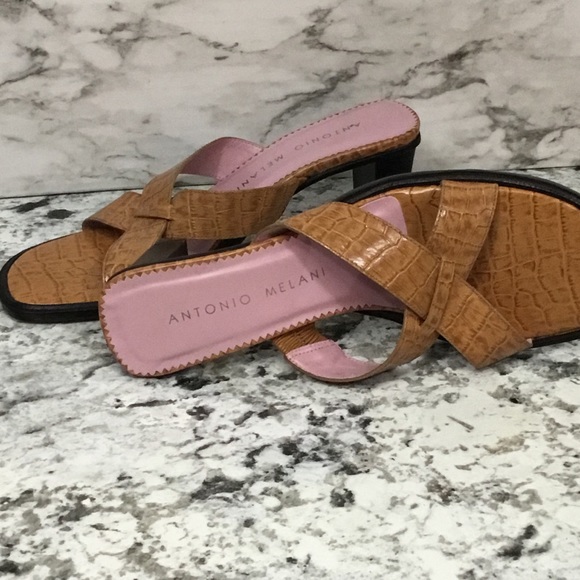 Antonio Melani Leather Tan Open Toe Mule/Slide W/Stack Block Heel - Picture 4 of 10